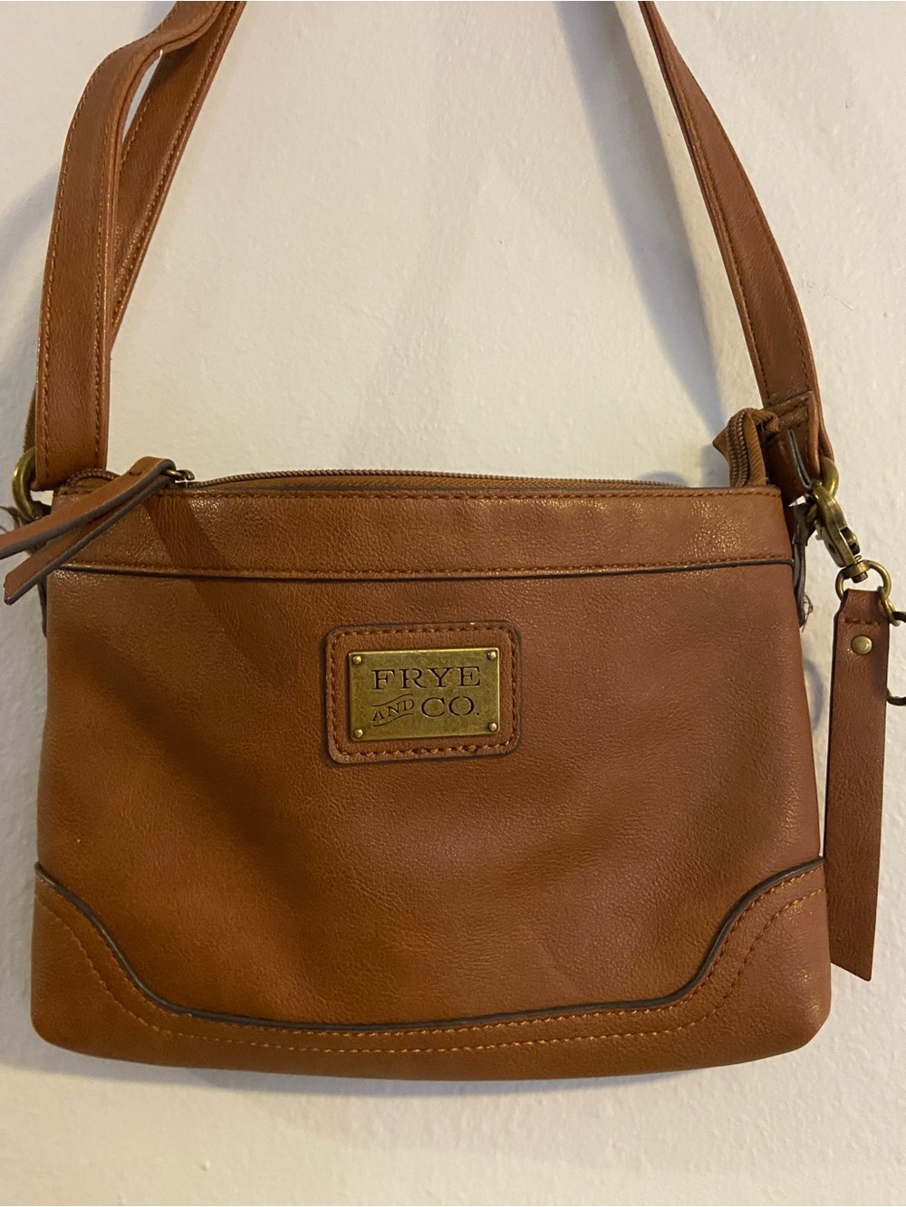 FRYE AND CO. Cognac Brown Vegan Leather Zip Crossbody Bag Purse